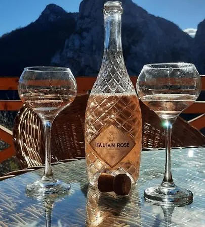 Golemi Kamik 农家乐