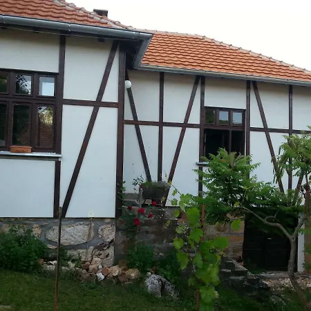 Golemi Kamik * Pirot